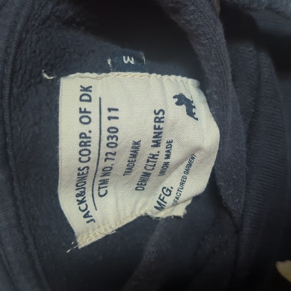 Jack Jones - Picture 3 of 3